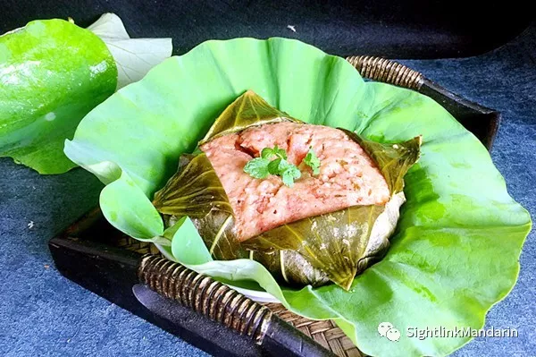 steamed pork with lotus leaf05  荷叶粉蒸肉su style fried noodles